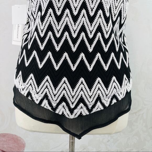 Alfred Dunner Black and White Chevron Blouse Necklace Lace overlay NWT, MEDIUM - Picture 5 of 11